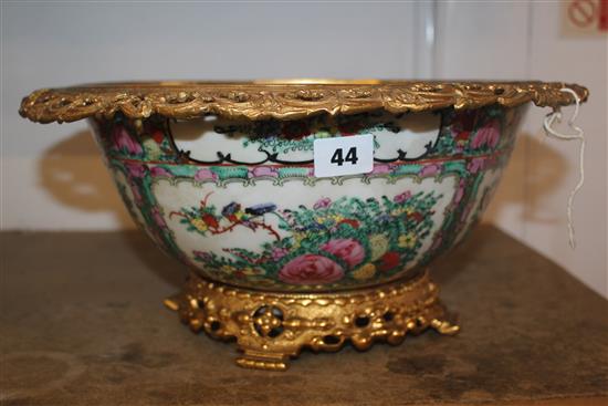 Cantonese bowl with gilt metal rim